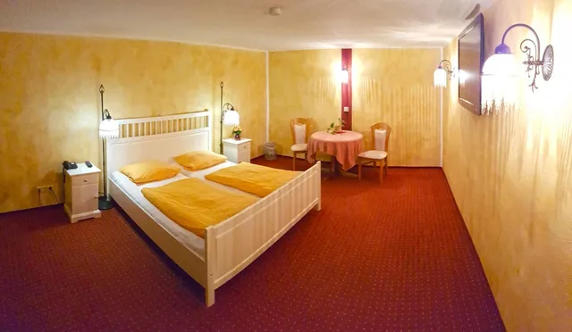 Room, Double Bed, Large, Gotikhotel Frenzelhof 5/10
