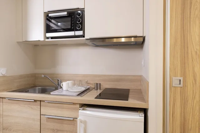 غرفة كومفورت بسرير كوين بإطلالة على المتنزه، Hotel - Residence Lou Paradou 4/4