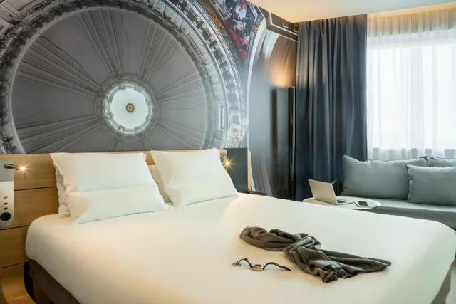 غرفة سوبيريور ثلاثية، NOVOTEL BELLEVILLE PARIS 20 2/7