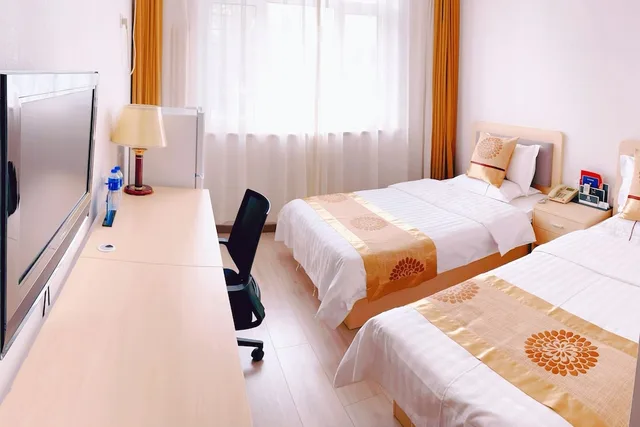 غرفة قياسية بسريرين منفصلين، King Parkview Hotel 1/5