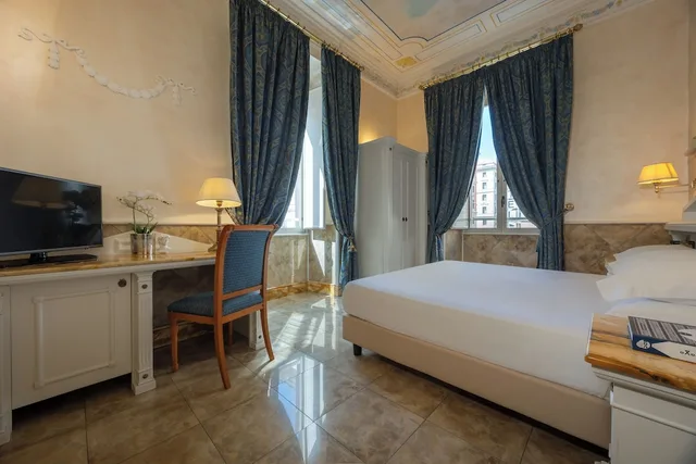 Junior Suite, Studio, 1 Double and 1 Single Bed، Hotel Palladium Palace 1/9