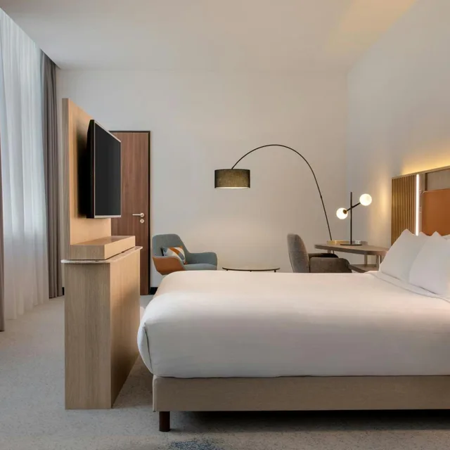 Business, Guest Room, King Bed, Conference Building، Courtyard By Marriott Bremen 6/10