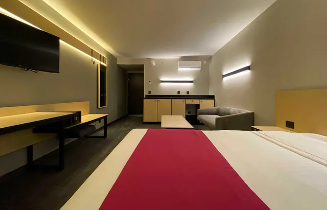 جناح بسرير كينج، Hotel MX mas cuautitlan Izcalli, Trademark by Wyndham 1/2