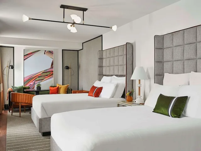 Deluxe, 2 Queen Beds, 21c Museum Hotel St Louis 1/2