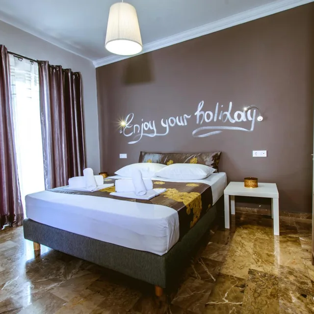 غرفة قياسية بسرير مزدوج، Gregory Comfort Hotel 4/10