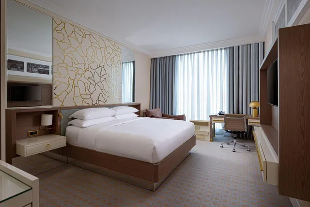 غرفة قياسية بسرير كينج، Marriot Baku Boulevard Hotel 3/10