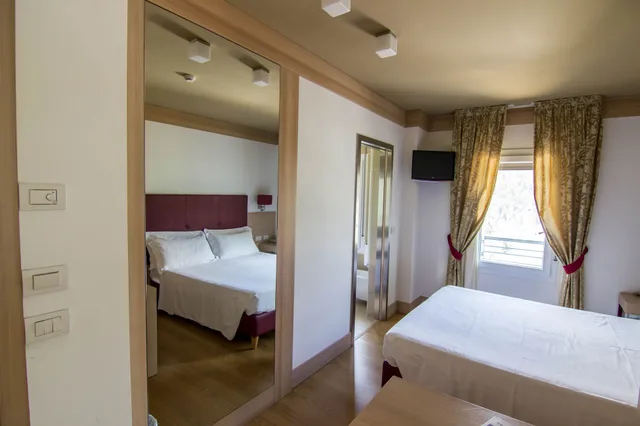 غرفة كلاسيكية بسرير مزدوج، Hotel Antelao Dolomiti Mountain Resort 1/10