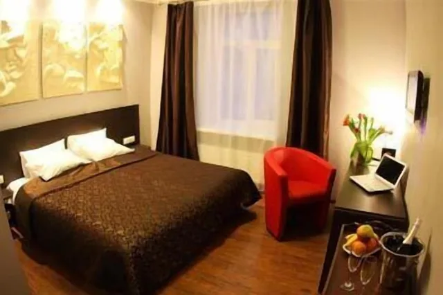 غرفة ثلاثية بسرير مزدوج وسرير فردي، Primo Hotel 2/5
