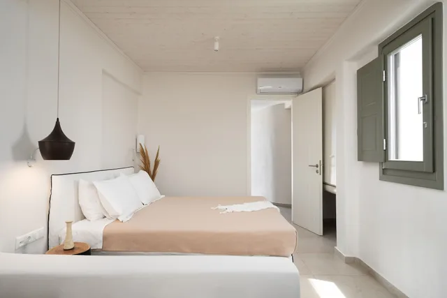 جناح عائلي بسرير كينج وسريرين منفصلين، Melidron Luxury Hotel & Suites 1/4
