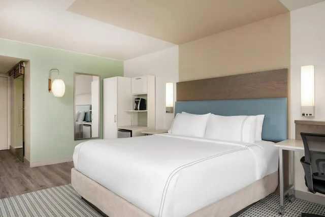 Suite, King Bed, Accessible, EVEN Hotel Rockville Washington DC Area 2/6