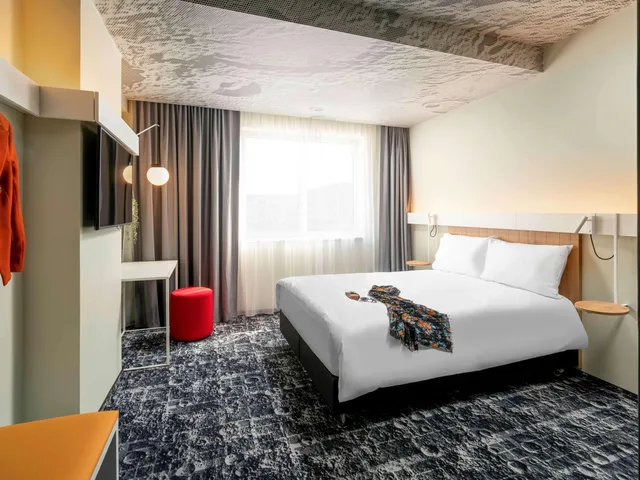 غرفة قياسية بسرير كوين، ibis Bucharest Politehnica 2/8