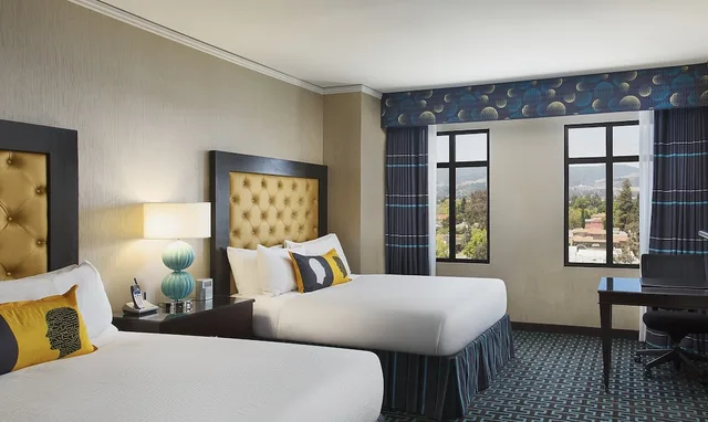 غرفة بريميير بسريرين كوين، Juniper Hotel Cupertino, Curio Collection By Hilton 4/6