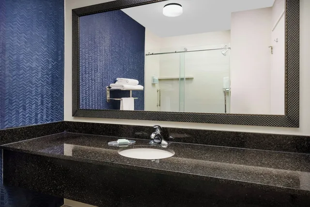 استوديو بسرير كينج مع أريكة، Fairfield Inn By Marriott Philadelphia Airport 3/4