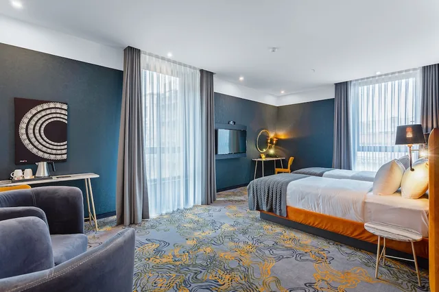 Superior, Twin Beds, Taberne Boutique Hotel 2/3