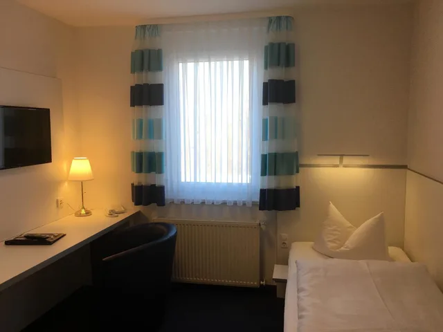 غرفة مفردة بسرير فردي، Hotel & Restaurant Park-Cafe Isa 1/1