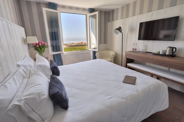 غرفة كومفورت بسريرين منفصلين بإطلالة على البحر، Hotel Atalante - Relais Thalasso & Spa 2/6