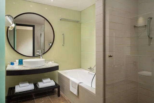 جناح جونيور مع دخول الصالة، Radisson Blu Hotel Bucharest 5/5