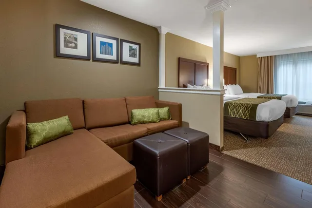 جناح بسريرين كوين لذوي الإعاقة، Comfort Inn & Suites 3/5