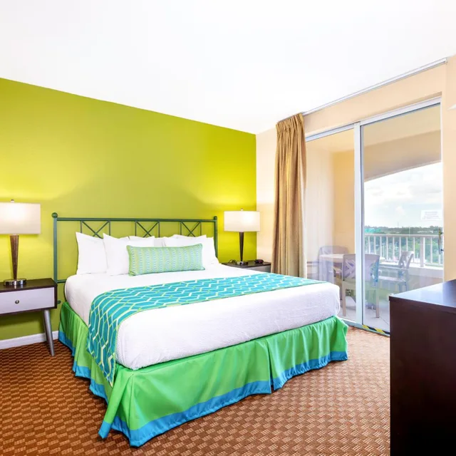 2 Bedrooms, Suite, Vacation Village At Weston 3/8