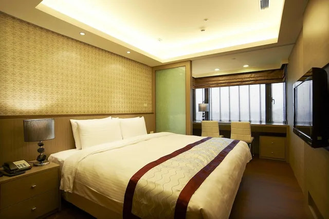 غرفة تنفيذية ثلاثية بسرير كوين وسرير فردي، MASTER HOTEL 1/1
