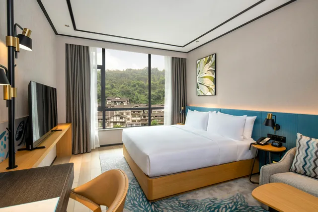 غرفة بسرير كينج بإطلالة على المدينة، Hilton Garden Inn Guizhou Maotai Town 7/8