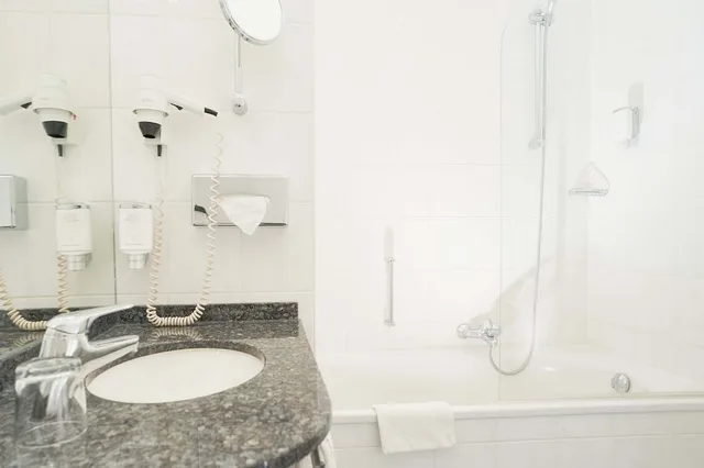 غرفة بسريرين مزدوجين، Stadthotel Engel 9/10