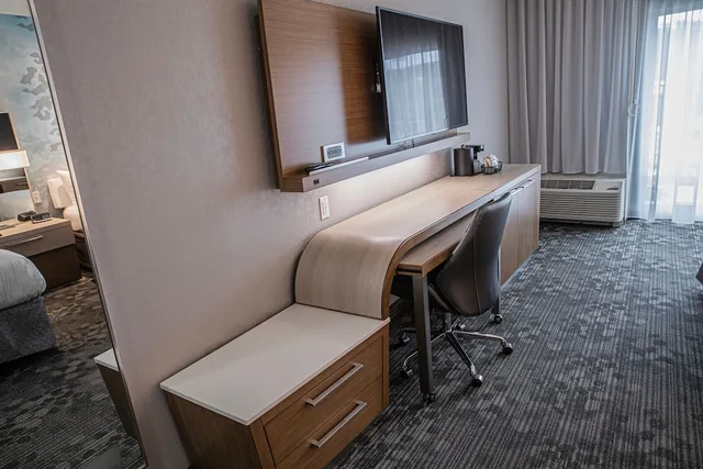 غرفة بسريرين كوين لذوي الإعاقة، Courtyard by Marriott Greenville Mauldin 4/4