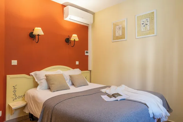 1 Bedroom, Apartment, Double Bed, Sea View, 2 Sofa, Balcony or Terrace، Maeva Particuliers Les Restanques Du Golfe de Saint Tropez 1/7