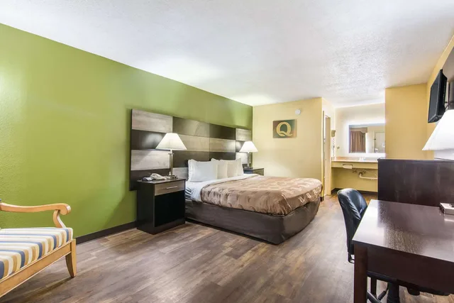 غرفة بسرير كينج، Quality Inn Kings Mountain 1/3