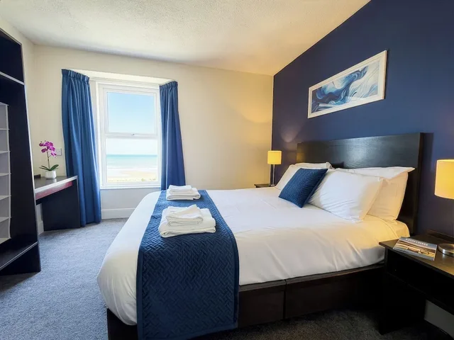 غرفة بسرير مزدوج، Esplanade Hotel 4/8