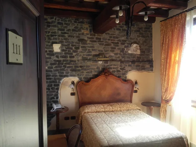 غرفة كلاسيكية بسرير كوين، Relais Castrum Boccea Hotel 8/8