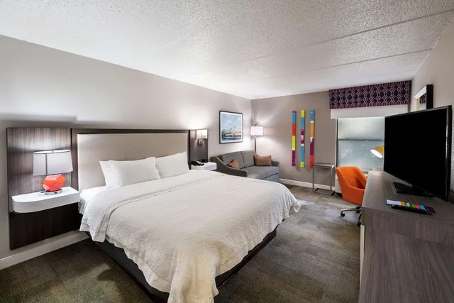 غرفة بسرير كينج، Hampton Inn Gainesville, GA 2/5