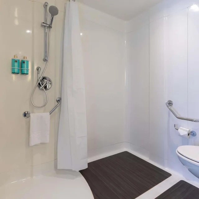غرفة قياسية بسرير مزدوج مع أريكة لذوي الإعاقة، Novotel Suites Paris Stade De France 4/4