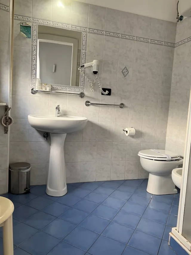 Room, Triple, 1 Double and 1 Single Bed, Lungomare Hotel 3/3
