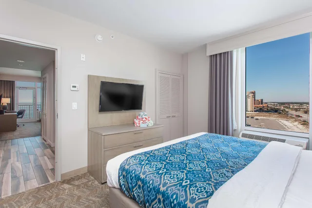 جناح لذوي الإعاقة، Best Western Premier The Tides 4/9