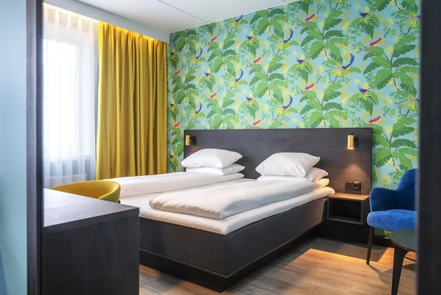 غرفة بسريرين منفصلين لذوي الإعاقة، Thon Hotel Alta 1/4