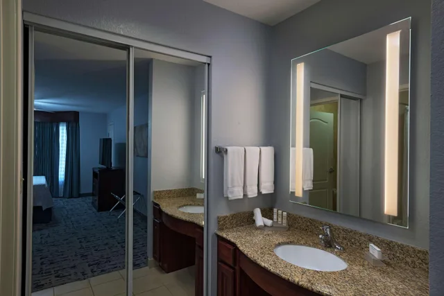 2 Bedrooms, Suite, 2 Queen Beds, 2 Bathrooms، Homewood Suites By Hilton Fort Collins 4/4