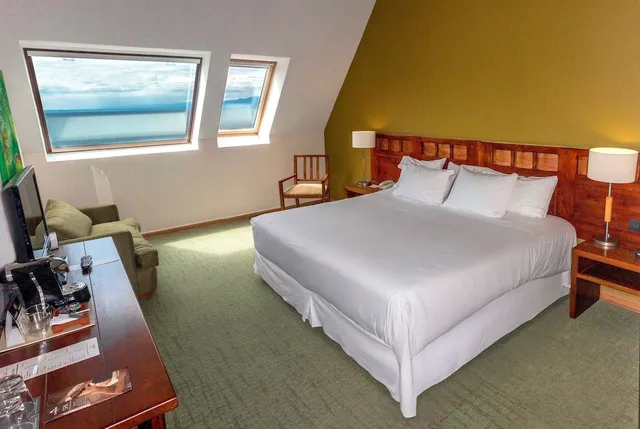 غرفة قياسية بسرير كينج، Wyndham Puerto Varas Pettra 3/8