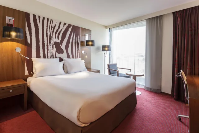 غرفة قياسية بسرير كينج، Crowne Plaza Montpellier Corum 4/9