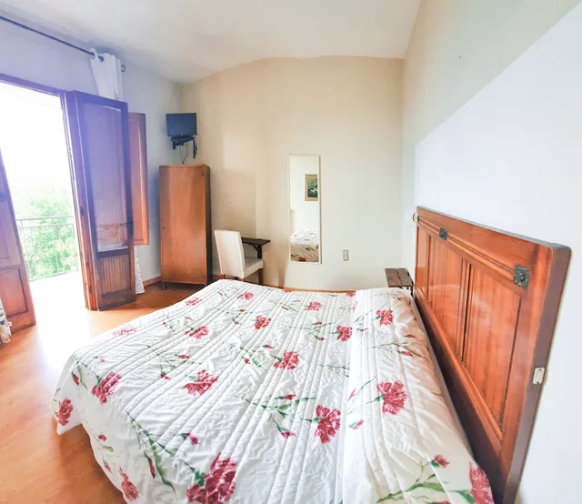 Basic, Queen Bed, Bellavista 1/4