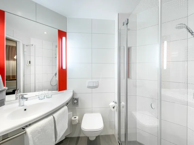 Comfort, Double Bed, Ibis Landshut City 3/3