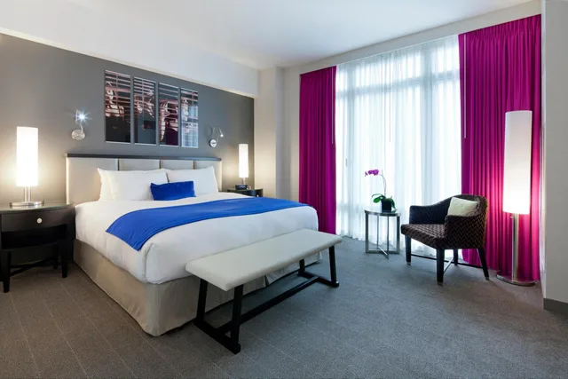 جناح ملكي، Royalton Park Avenue 2/3