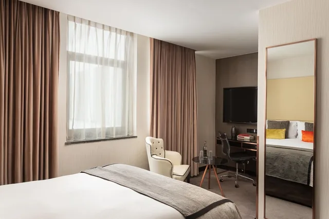 غرفة سوبيريور بسرير مزدوج، Montcalm Royal London House - City Of London 3/6
