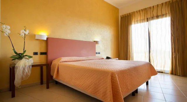 غرفة قياسية مفردة بسرير مزدوج، Grand Hotel Sofia 2/2