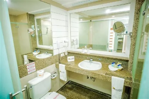 غرفة سوبيريور بسريرين منفصلين، Ocean Palace All Inclusive Premium 1/2