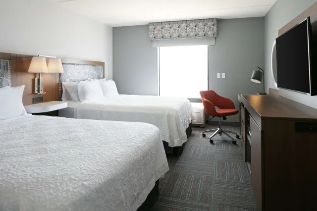 غرفة بسريرين كوين، Hampton Inn Dubuque 2/4