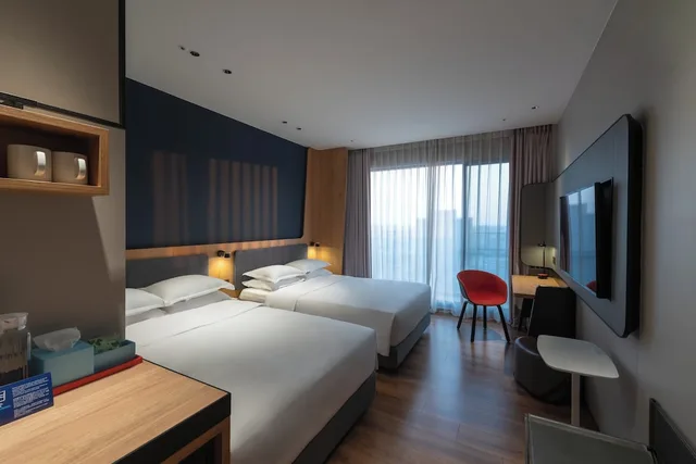 غرفة قياسية بسرير كينج مع أريكة، Holiday Inn Express Chiayi 4/9