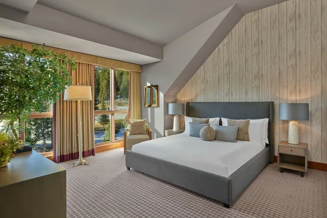 غرفة بسرير مزدوج بإطلالة على الجبل بشرفة بـ4 غرف نوم، The Ritz Carlton Lake Tahoe 2/6