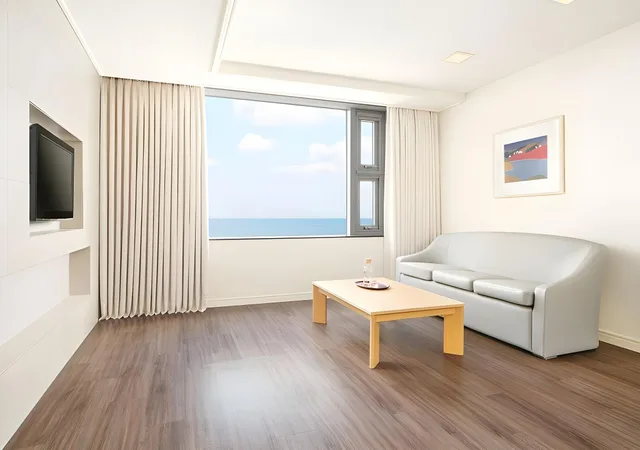 غرفة ديلوكس بسرير فردي بإطلالة على البحر بغرفة نوم واحدة، Hanwha Resort Haeundae 1/1