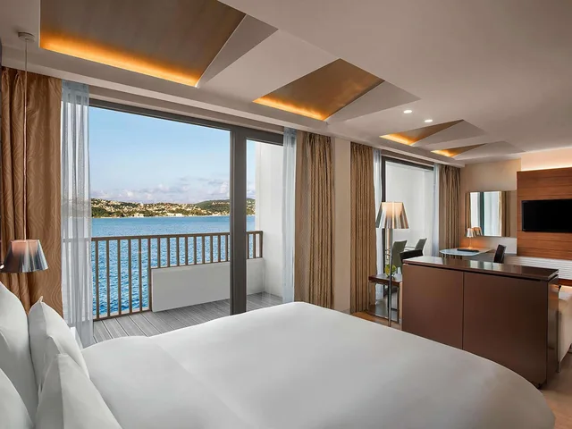 Signature, Suite, Queen Bed, Bosphorus View، The Grand Tarabya Managed by Accor 1/4